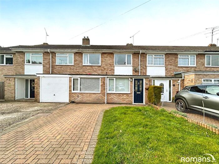4 Bedroom Terraced House To Rent In Holly Way, Blackwater, Camberley, GU17
