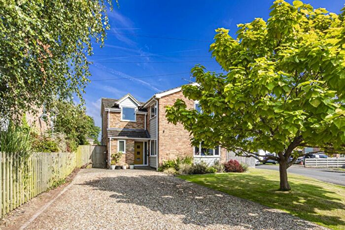 4 Bedroom Detached House For Sale In Hill Bottom Close, Whitchurch Hill, RG8