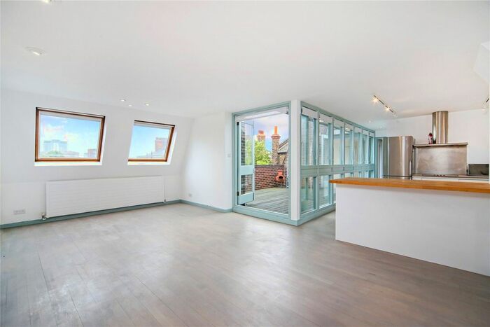 3 Bedroom Flat To Rent In Avonmore Place, London, W14