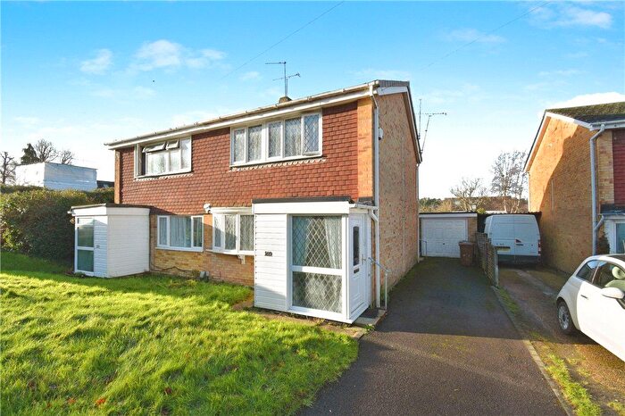 3 Bedroom Semi-Detached House For Sale In Ringwood Drive, North Baddesley, Southampton, Hampshire, SO52