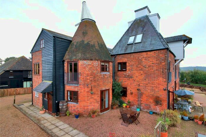 3 Bedroom Property To Rent In Spring Grove Oast, Harville Road, Wye, Kent, TN25