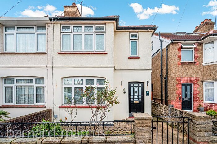 3 Bedroom Semi Detached House For Sale In Craigwell Avenue, Feltham, TW13