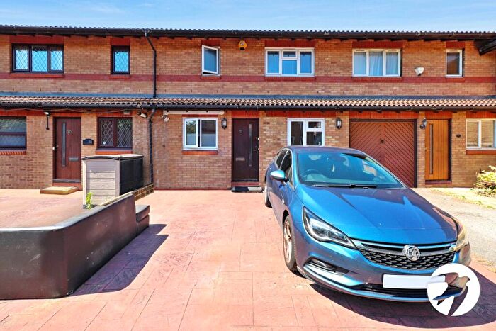 4 Bedroom Terraced House To Rent In Templar Drive, London, SE28