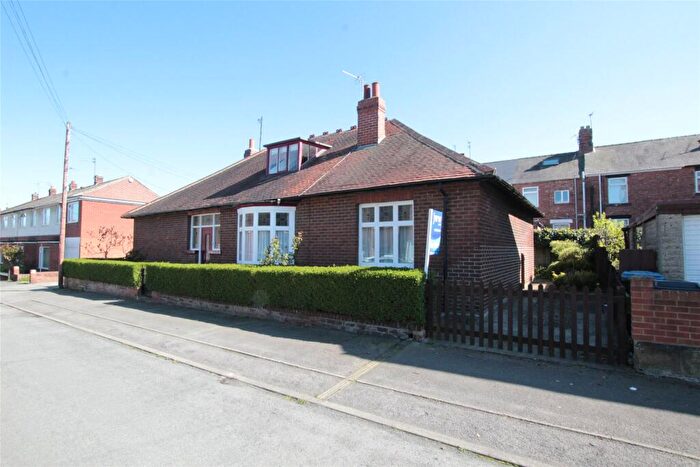 5 Bedroom Bungalow For Sale In Queens Road, Bishop Auckland, County Durham, DL14