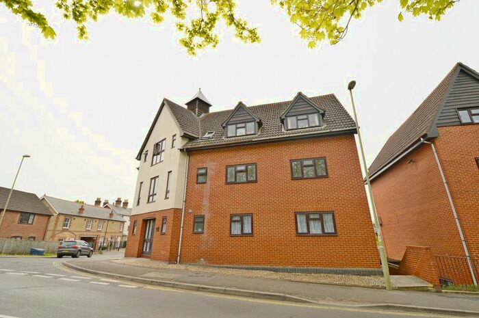 2 Bedroom Flat To Rent In Ashleigh House, Midhurst Road, Liphook, GU30