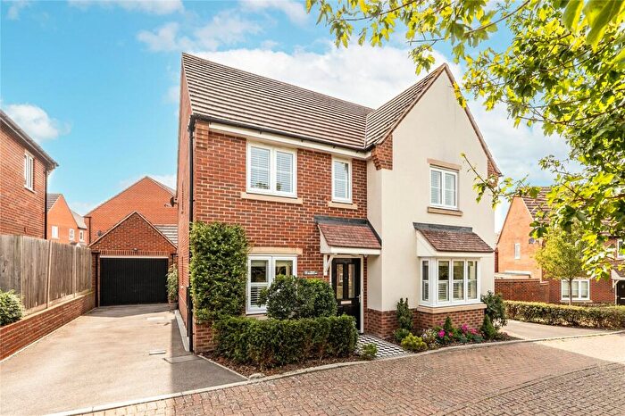 4 Bedroom Detached House For Sale In Daniel Shepherd Avenue, Didcot, OX11