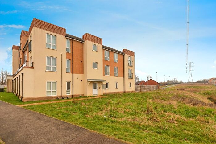 2 Bedroom Flat To Rent In Nicholas Charles Crescent, Aylesbury, HP18