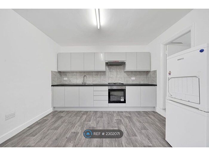 1 Bedroom Flat To Rent In East Ham, London, E6