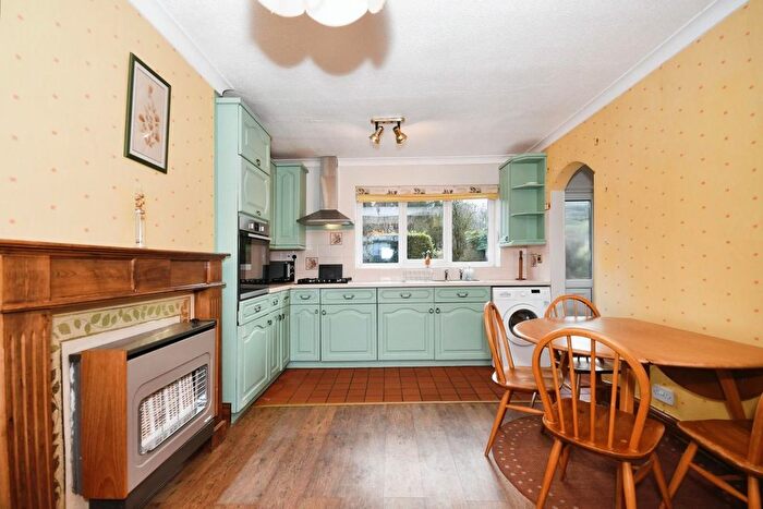 2 Bedroom Detached House For Sale In Ashover Road, Old Tupton, Chesterfield, S42