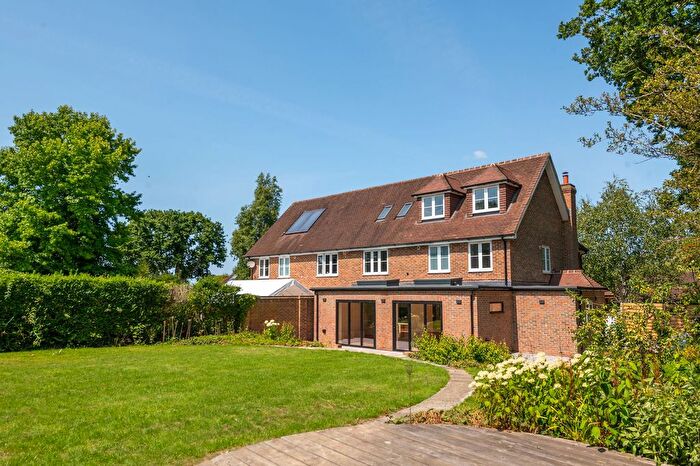 4 Bedroom Semi-Detached House To Rent In Millers Lane, Outwood, RH1