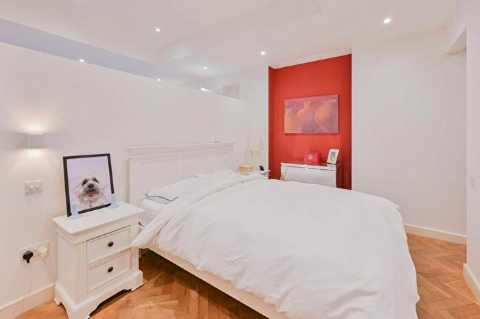 Studio To Rent In Elm Park Gardens, Chelsea, London, SW10