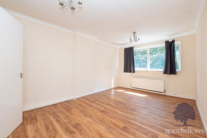 1 Bedroom Flat To Rent In Onslow Gardens, Wallington, SM6