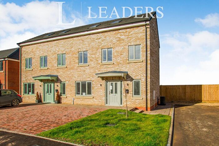 3 Bedroom Semi-Detached House To Rent In The Meadows, Quadring, PE11