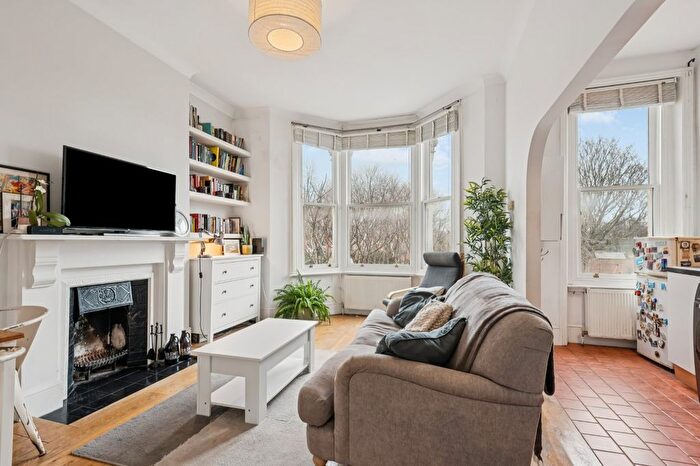 2 Bedroom Flat For Sale In Chiswick Lane, Stamford Brook, W4