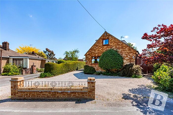 4 Bedroom Detached House For Sale In Crow Green Road, Pilgrims Hatch, Brentwood, Essex, CM15