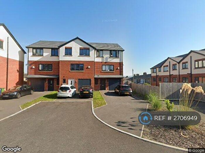 4 Bedroom End Of Terrace House To Rent In Cobble Close, Oswaldtwistle, Accrington, BB5