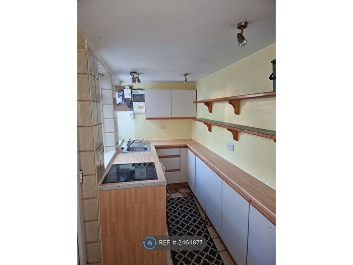 1 Bedroom Flat To Rent In Sticklepath Terrace, Sticklepath, Barnstaple, EX31