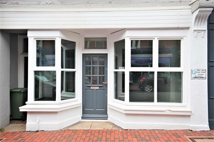 1 Bedroom Flat To Rent In High Street, Seaford, BN25