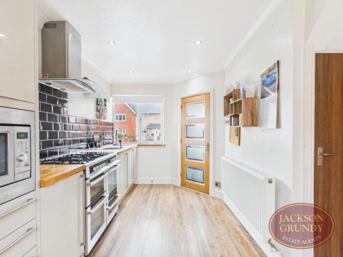 3 Bedroom Terraced House For Sale In Kingsland Avenue, Northampton, NN2