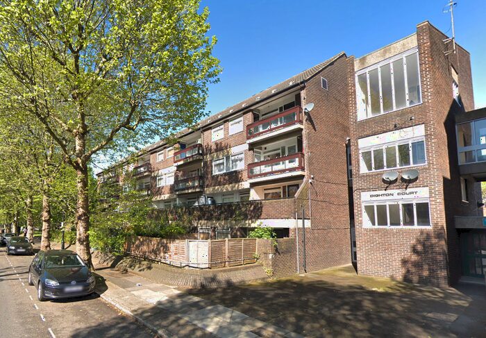 3 Bedroom Flat To Rent In Dighton Court, John Ruskin Street, London, SE5