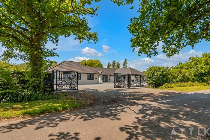 5 Bedroom Detached Bungalow For Sale In Ringsfield Road, Ilketshall St. Andrew, Beccles, NR34