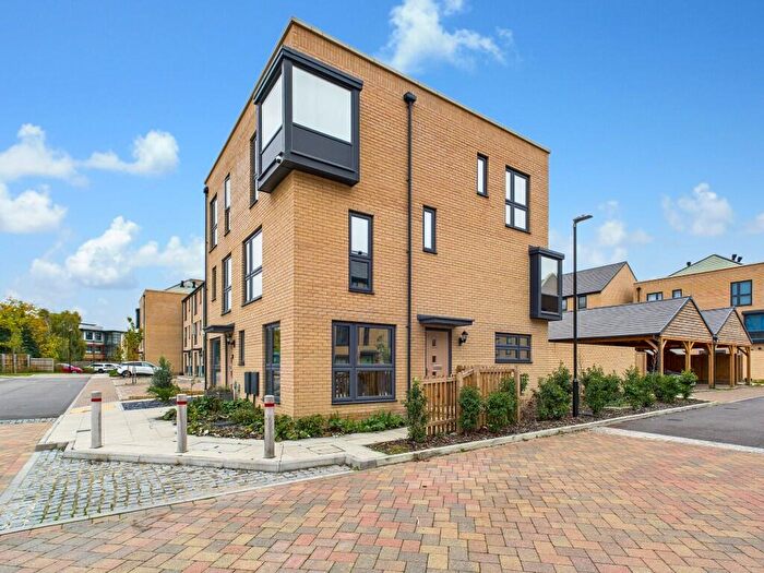 4 Bedroom End Of Terrace House For Sale In Wheelwrights Way, Gillingham, Kent, ME4