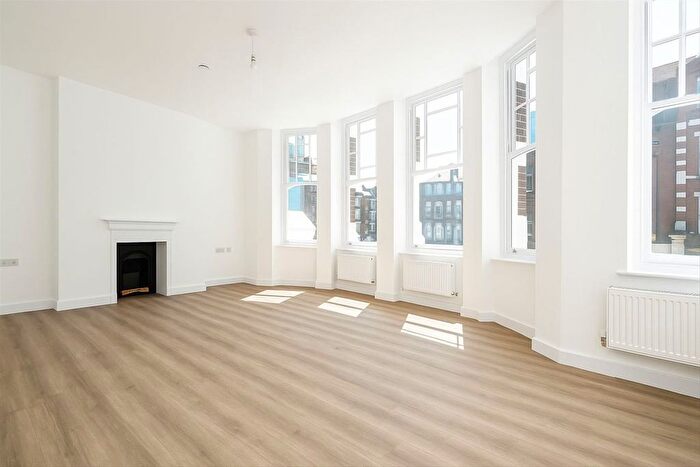 2 Bedroom Flat To Rent In Muswell Hill Broadway, London, N10