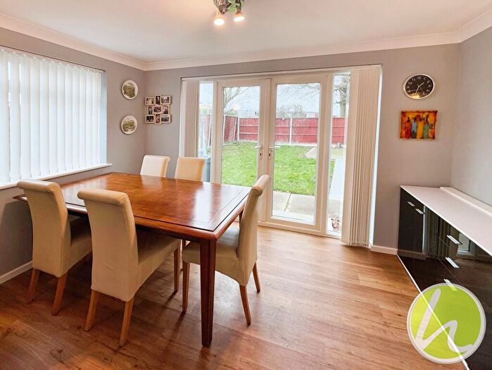 2 Bedroom Semi-Detached Bungalow For Sale In Digby Road, Corringham, SS17