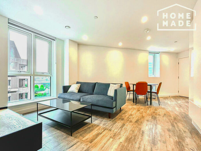 3 Bedroom Apartment To Rent In The Strand, Liverpool, L1