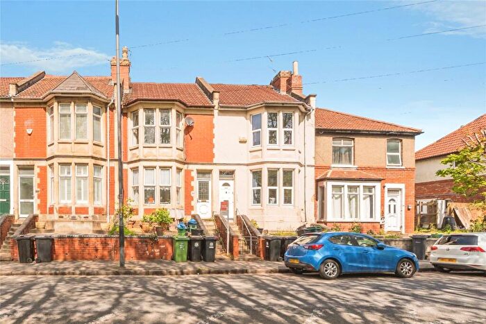 2 Bedroom Flat For Sale In St. Johns Lane, Bristol, Avon, BS3