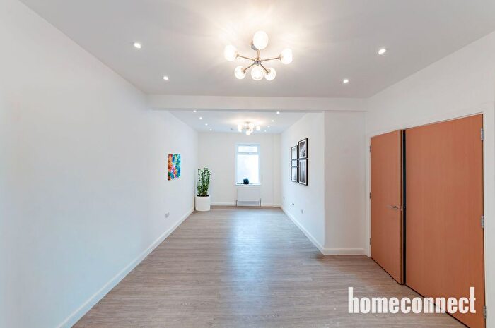5 Bedroom Terraced House For Sale In Barking Road, London, E13
