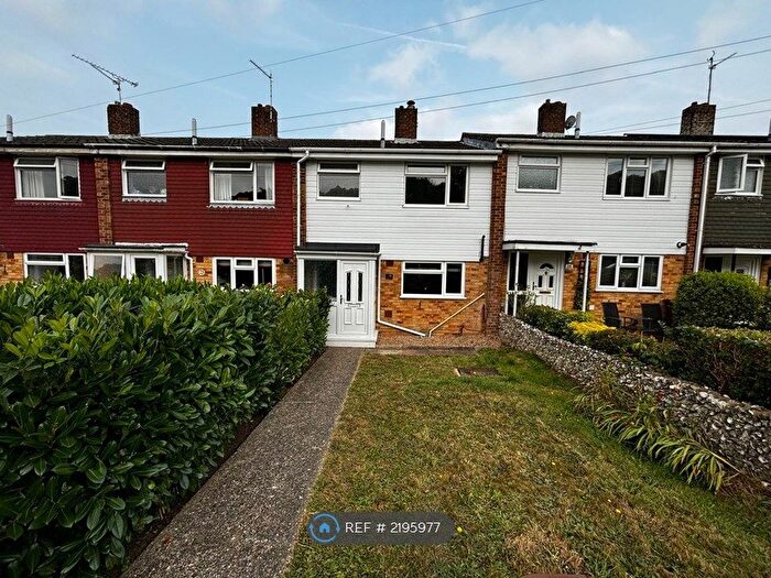 3 Bedroom Terraced House To Rent In Burnham Walk, Rainham, Gillingham, ME8