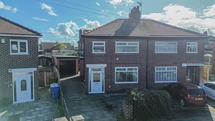 3 Bedroom Semi-detached House For Sale In Hillberry Crescent, Warrington, WA4