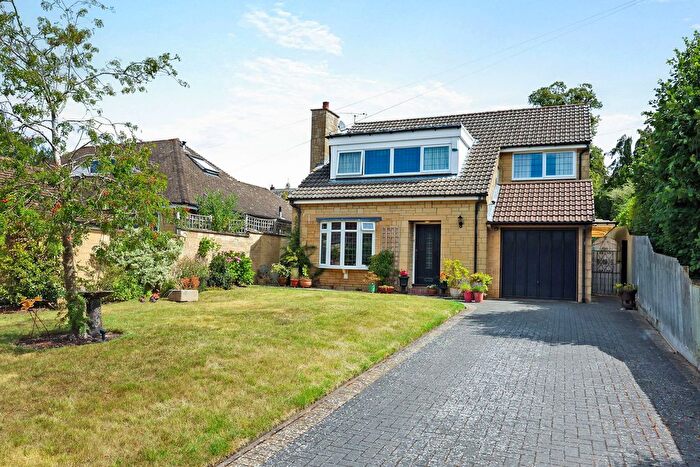3 Bedroom Detached House For Sale In Charlton Drive, Charlton Kings, Cheltenham, GL53