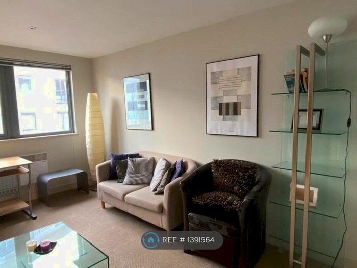 Studio To Rent In King Edwards Wharf, Birmingham, B16