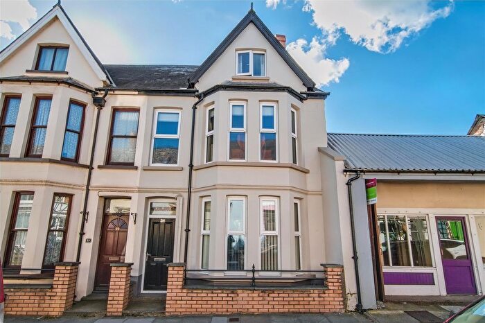 5 Bedroom Terraced House For Sale In Feidrfair, Cardigan, SA43