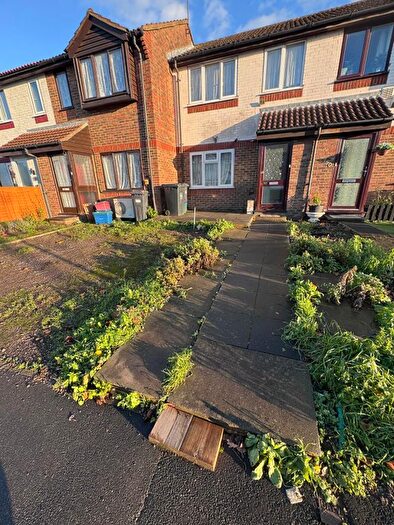 3 Bedroom Terraced House To Rent In Springwell Road, Hounslow, TW5