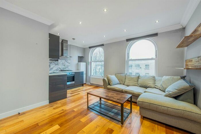 1 Bedroom Flat For Sale In Seven Sisters Road, Finsbury Park, N4