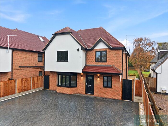 5 Bedroom Detached House For Sale In Ongar Road, Abridge, Romford, RM4