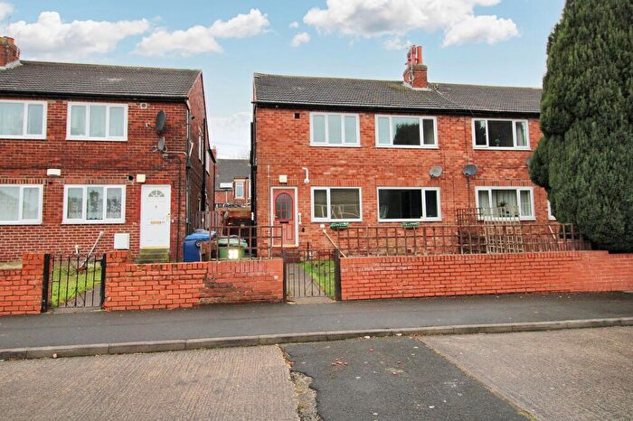 3 Bedroom Flat To Rent In Gillies Street, Byker, Newcastle Upon Tyne, Tyne And Wear, NE6