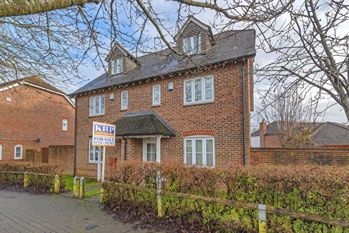 3 Bedroom Semi Detached House For Sale In Discovery Drive, Kings Hill, ME19