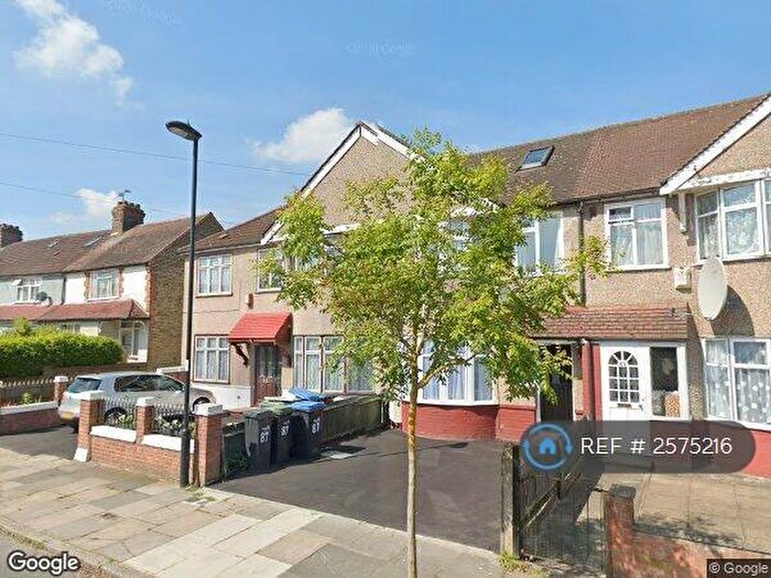 2 Bedroom Flat To Rent In St. Edmunds Road, London, N9