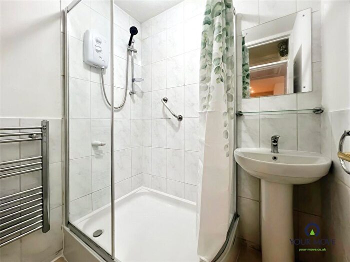 2 Bedroom Bungalow To Rent In Manor Way, Elmer, Bognor Regis, West Sussex, PO22