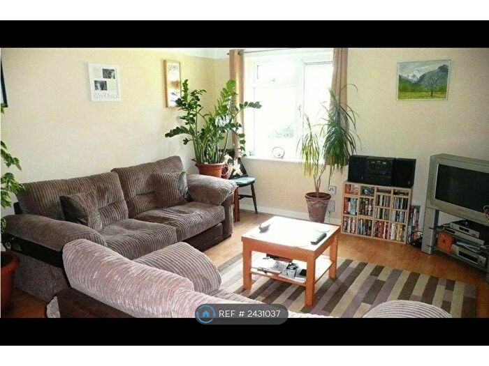 2 Bedroom Flat To Rent In Green Park Road, Southampton, SO16