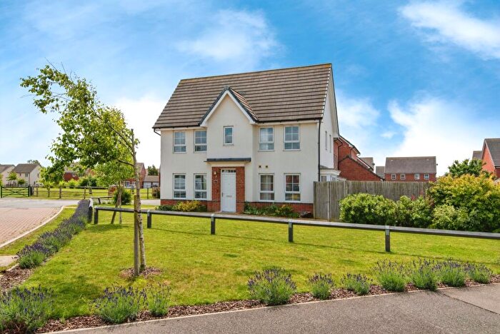 3 Bedroom Detached House For Sale In Millard Grove, Littlehampton, West Sussex, BN17