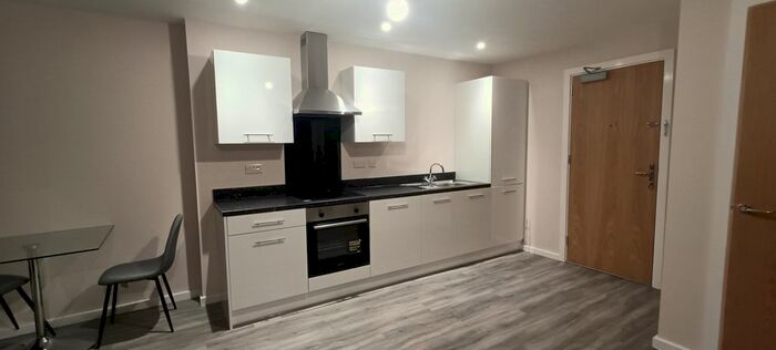 1 Bedroom Flat To Rent In Regent Trading Estate, Oldfield Road, Salford, M5