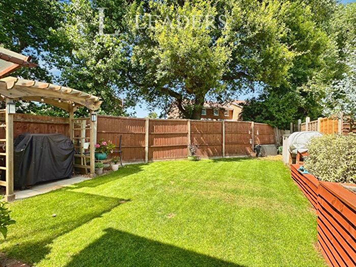 2 Bedroom Semi-Detached House For Sale In Acre Lane, Waterlooville, PO7
