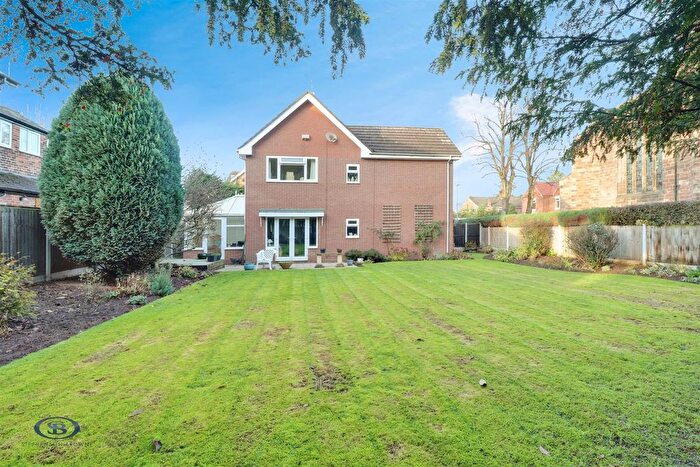 4 Bedroom Detached House For Sale In The Avenue, Alsager, ST7