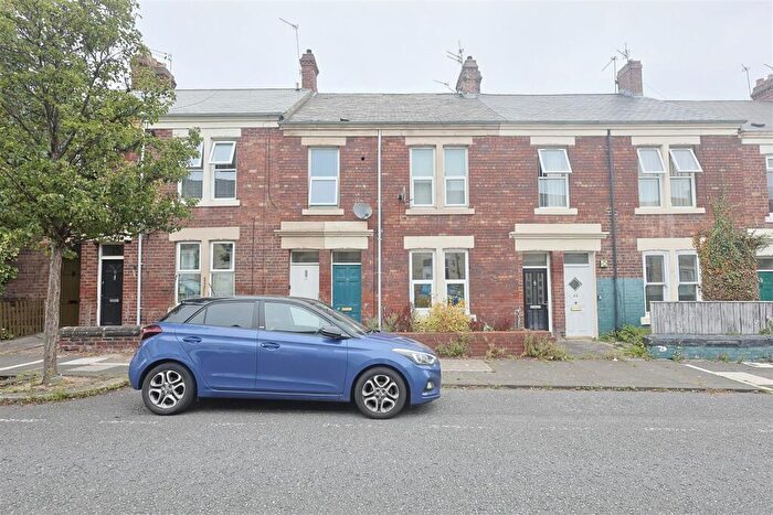 2 Bedroom Flat To Rent In Eighth Avenue, Heaton, Newcastle Upon Tyne, NE6