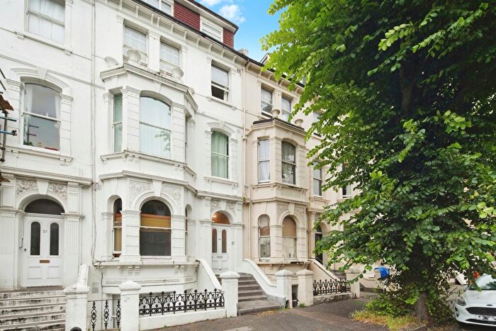 2 Bedroom Flat For Sale In Tisbury Road, Hove, BN3